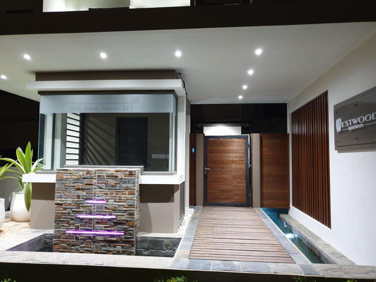 Westwood Luxury Penthouse With Private Roof Top Ref 15847 Flic en Flac Exterior photo