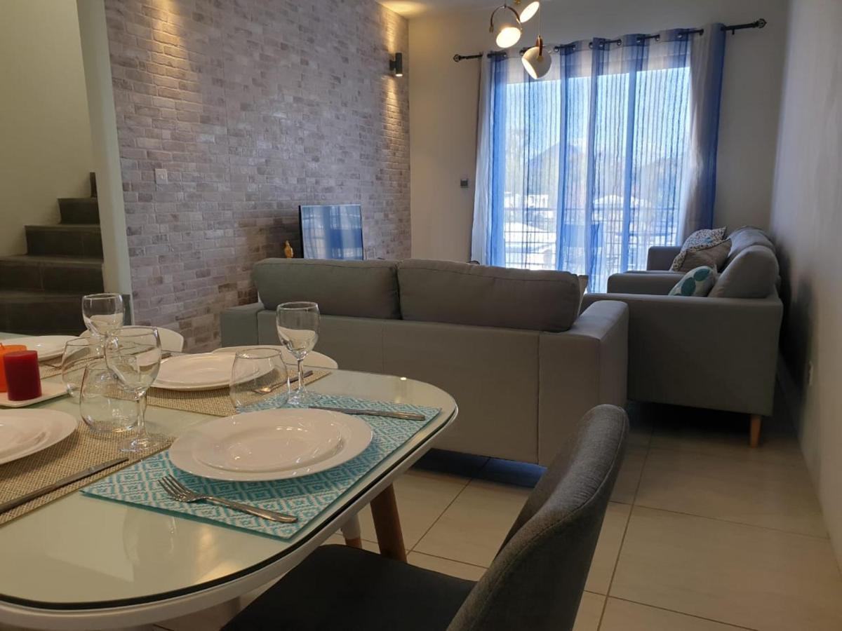 Westwood Luxury Penthouse With Private Roof Top Ref 15847 Flic en Flac Exterior photo